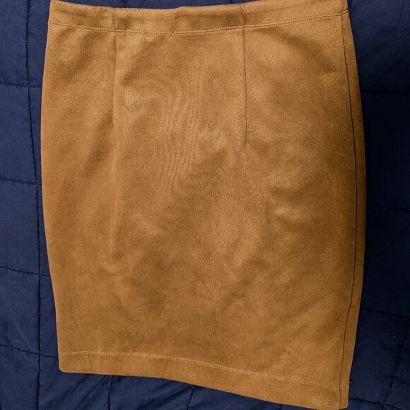 Faux Suede Pencil skirt - Picture 2 of 3